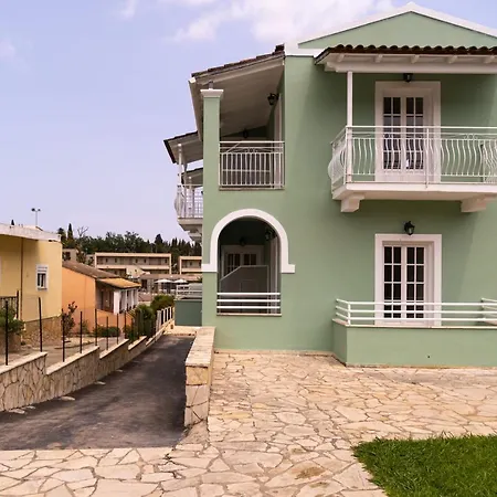 Spiros Athinaios Apartment's Διαμέρισμα